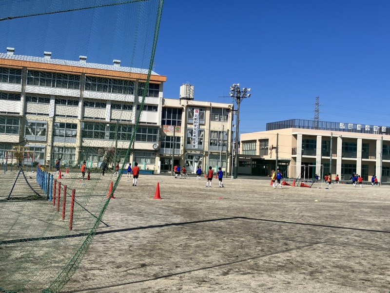 前川小学校…980ｍ（13分）